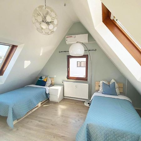 Gemuetliche 2 Zimmerwohnung Mit Tv Und Wlan เวนดลิงเกน อัม เนคคาร์ ภายนอก รูปภาพ