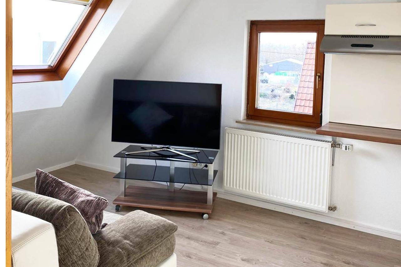 Gemuetliche 2 Zimmerwohnung Mit Tv Und Wlan เวนดลิงเกน อัม เนคคาร์ ภายนอก รูปภาพ