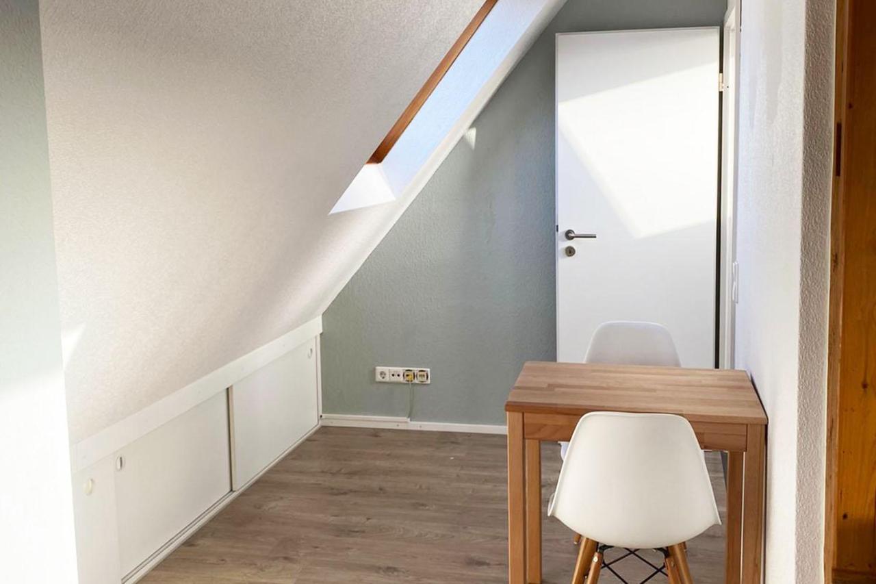 Gemuetliche 2 Zimmerwohnung Mit Tv Und Wlan เวนดลิงเกน อัม เนคคาร์ ภายนอก รูปภาพ