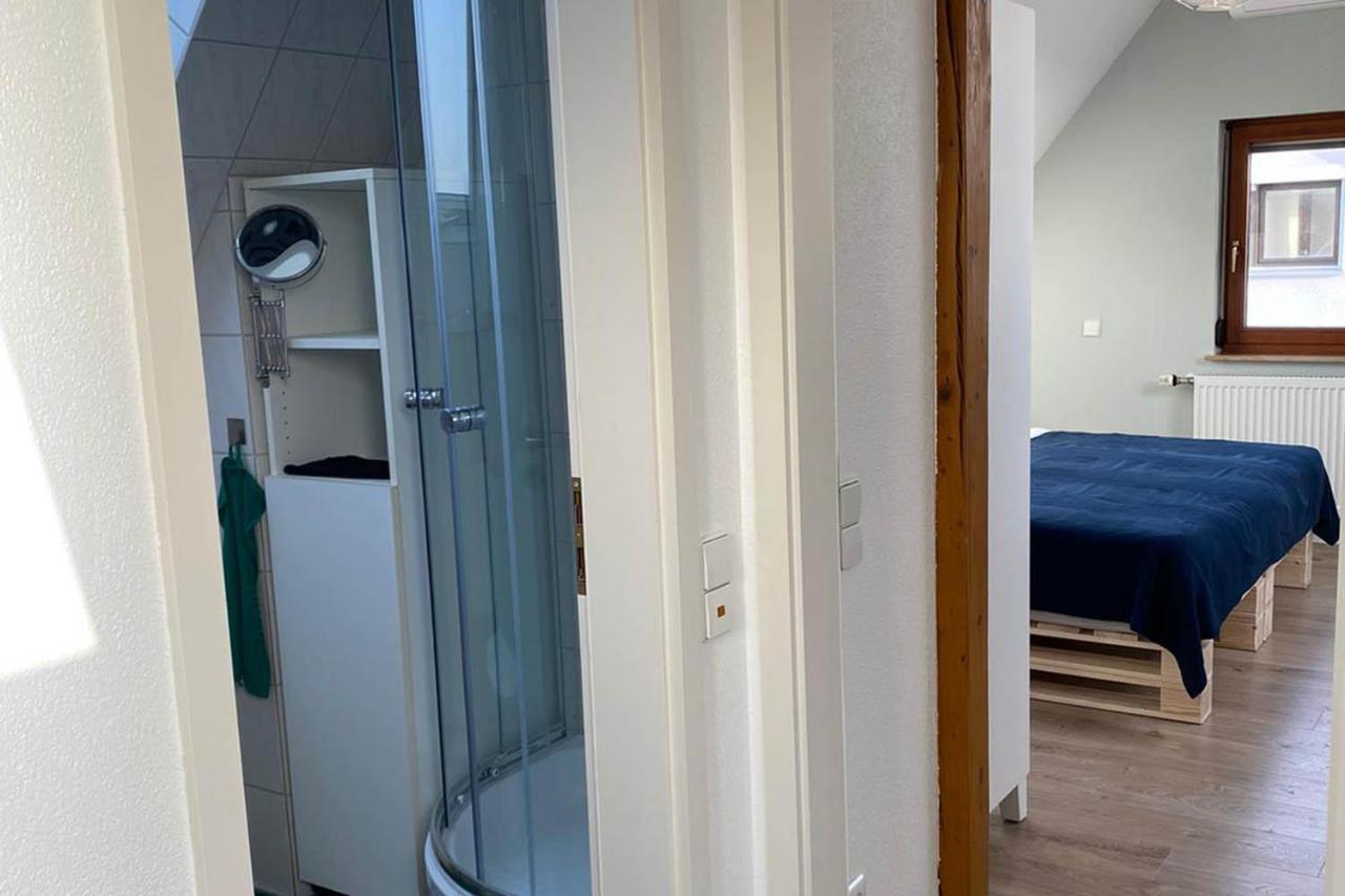 Gemuetliche 2 Zimmerwohnung Mit Tv Und Wlan เวนดลิงเกน อัม เนคคาร์ ภายนอก รูปภาพ