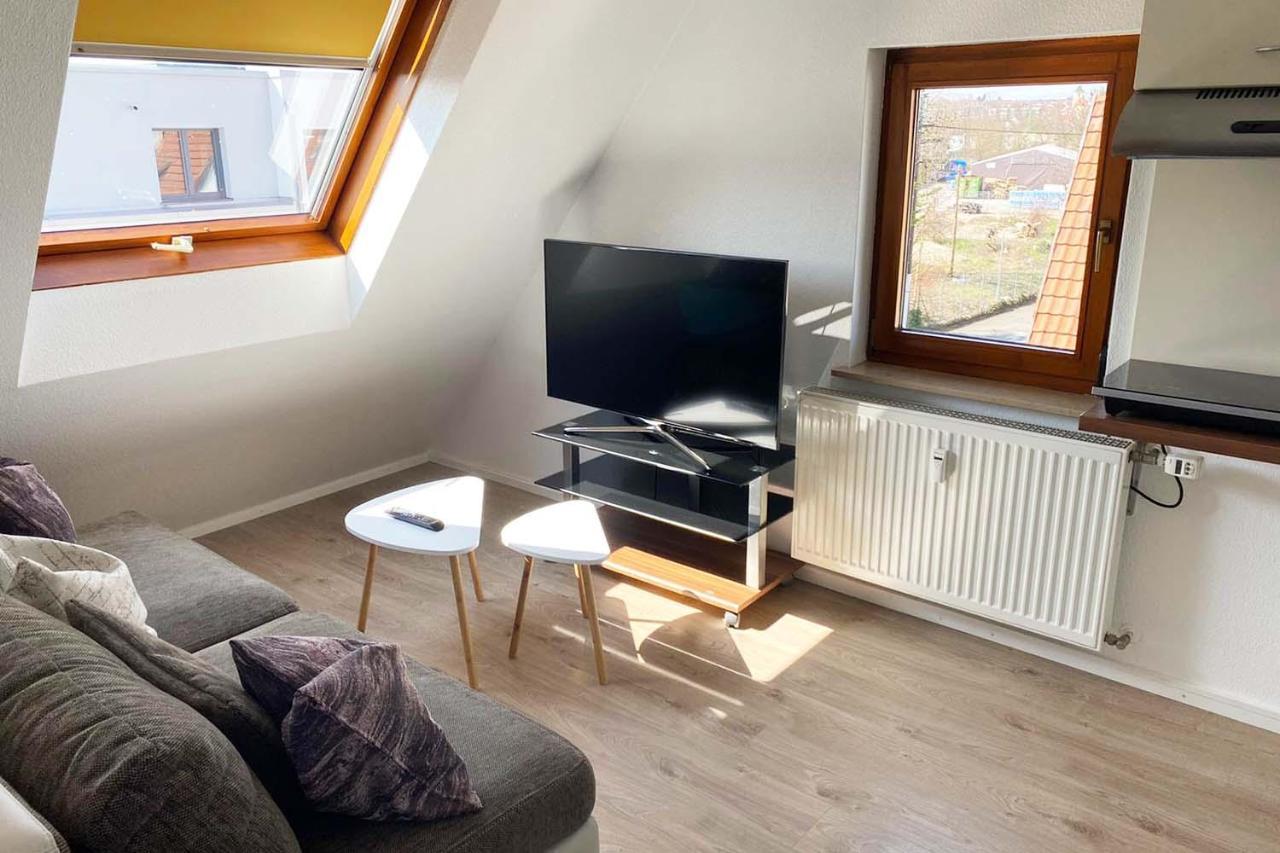 Gemuetliche 2 Zimmerwohnung Mit Tv Und Wlan เวนดลิงเกน อัม เนคคาร์ ภายนอก รูปภาพ