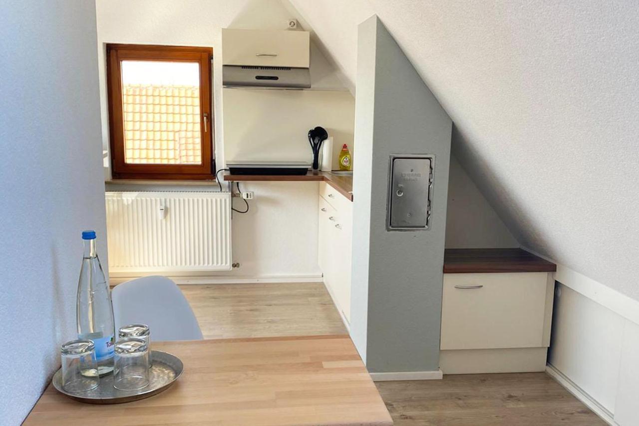 Gemuetliche 2 Zimmerwohnung Mit Tv Und Wlan เวนดลิงเกน อัม เนคคาร์ ภายนอก รูปภาพ